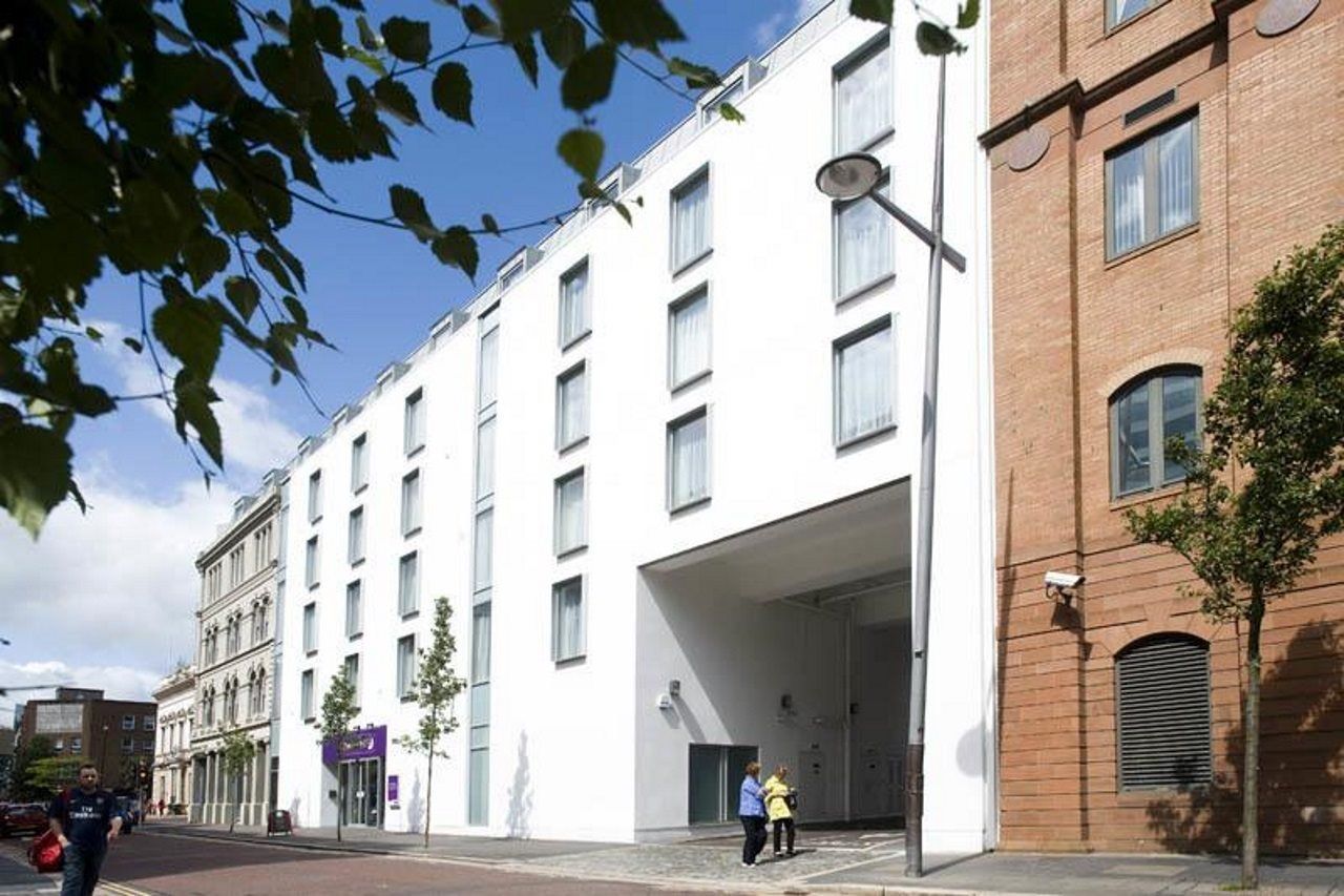 Premier Inn Belfast City Centre - Cathedral Quarter מראה חיצוני תמונה